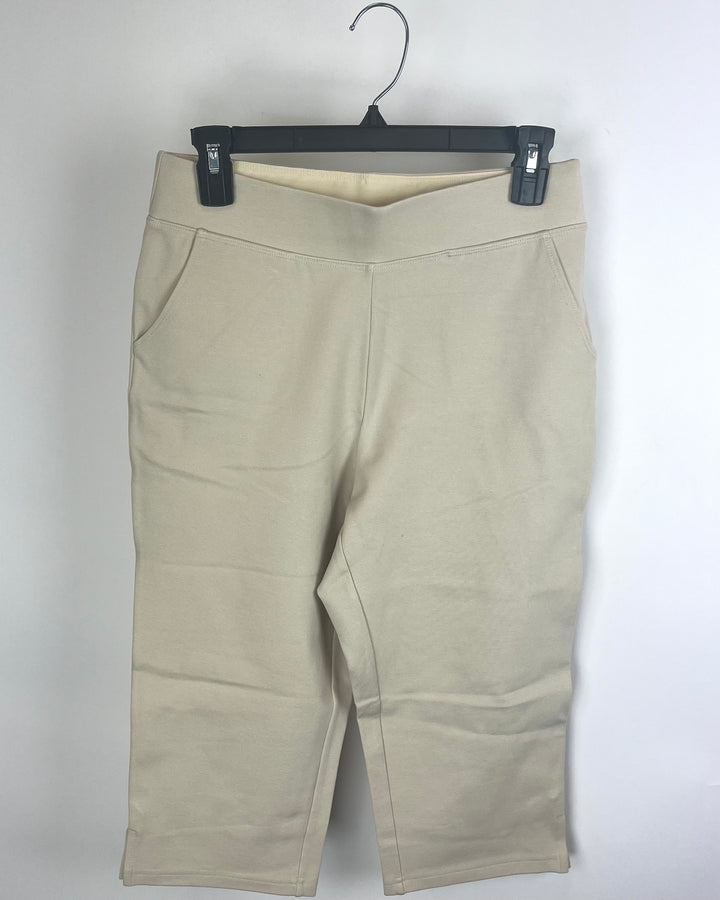 Beige High Rise Capri Pants - Size 4/6