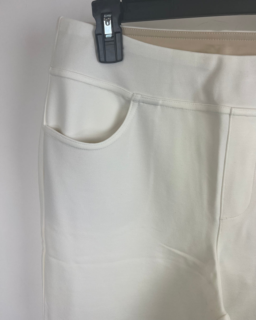 Off-White Mid Rise Pants With Slight Flare - Size 10/12