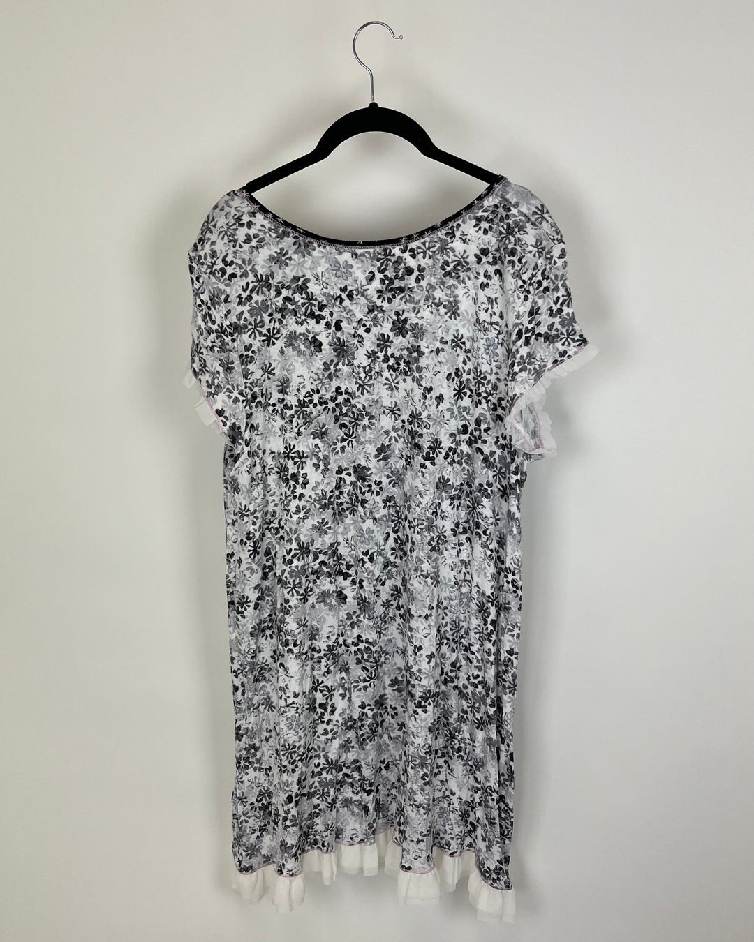 Grey and White Floral Nightgown - Size 6/8