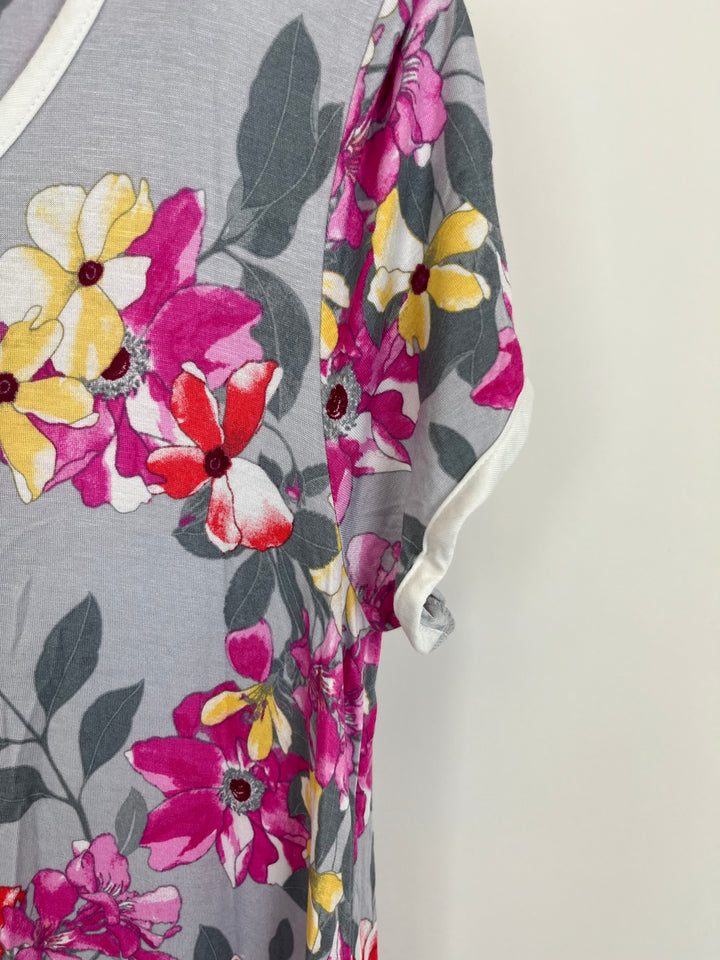 Grey Floral Nightgown - Size 4/6