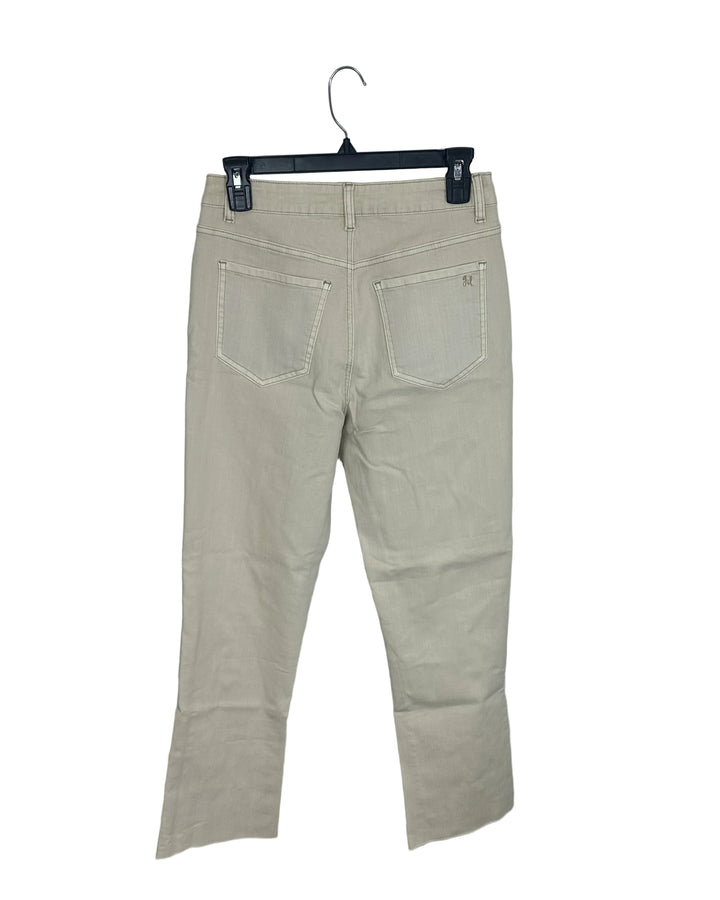 Cream Ripped Jean- Size 2/4