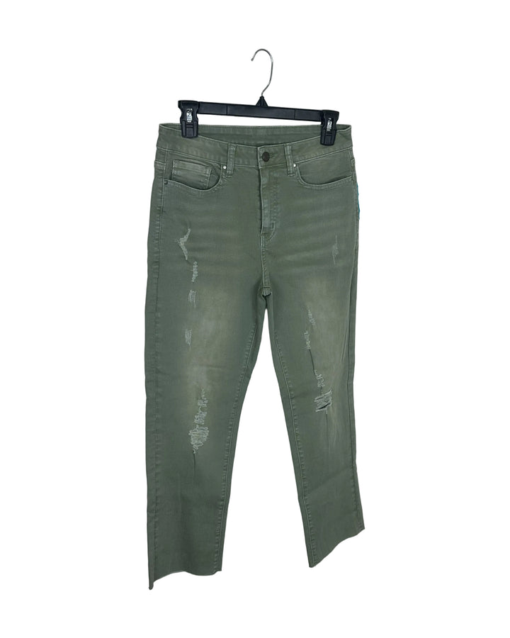 Light Green Semi-Ripped Jeans- Size 2/4