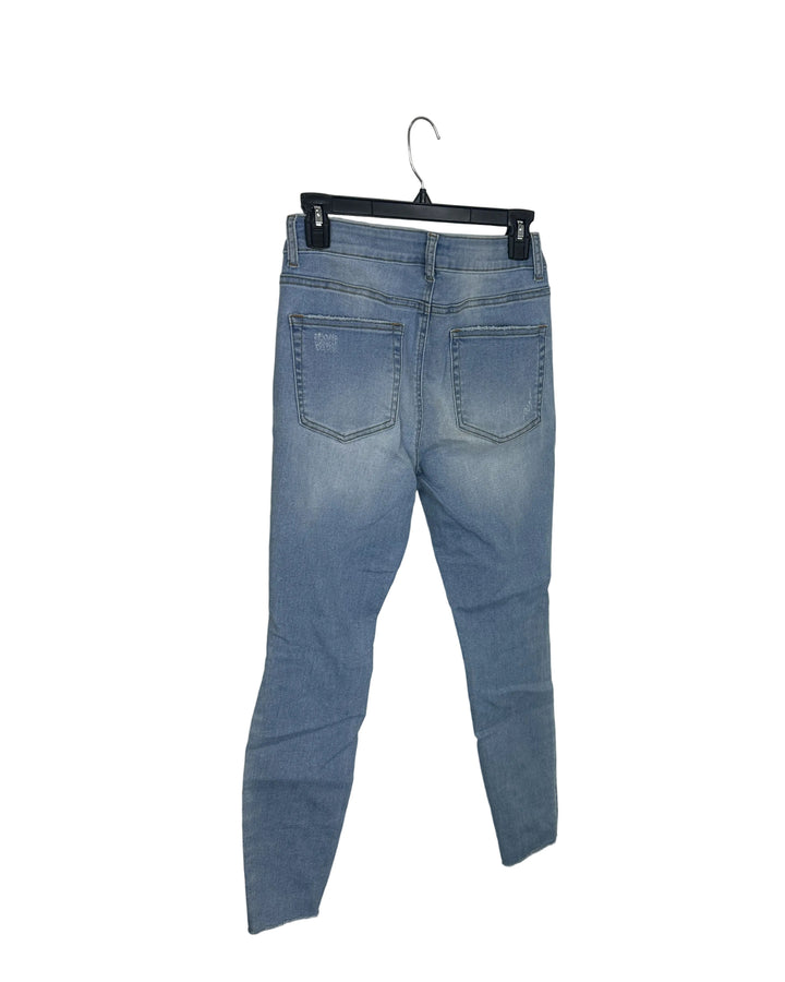 Stretchy Light Wash Skinny Jean- Size 4/6
