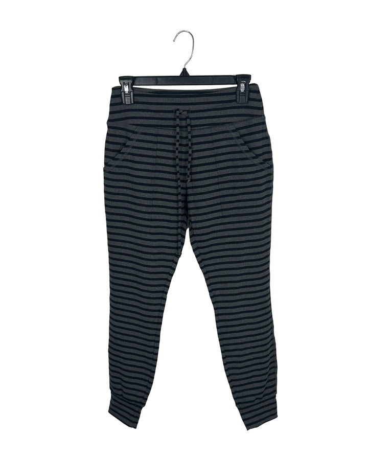 Striped Joggers- Size 2/4