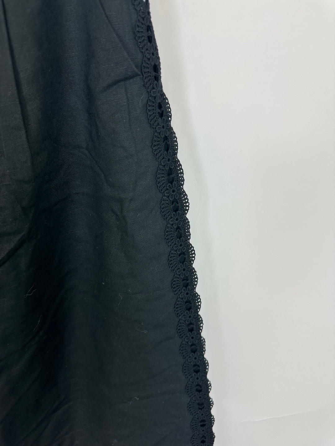 Black Textured Wide-Leg Pants – Size 6/8