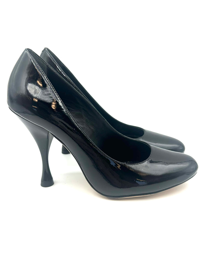 Black Round Toe Heels - Size 7.5