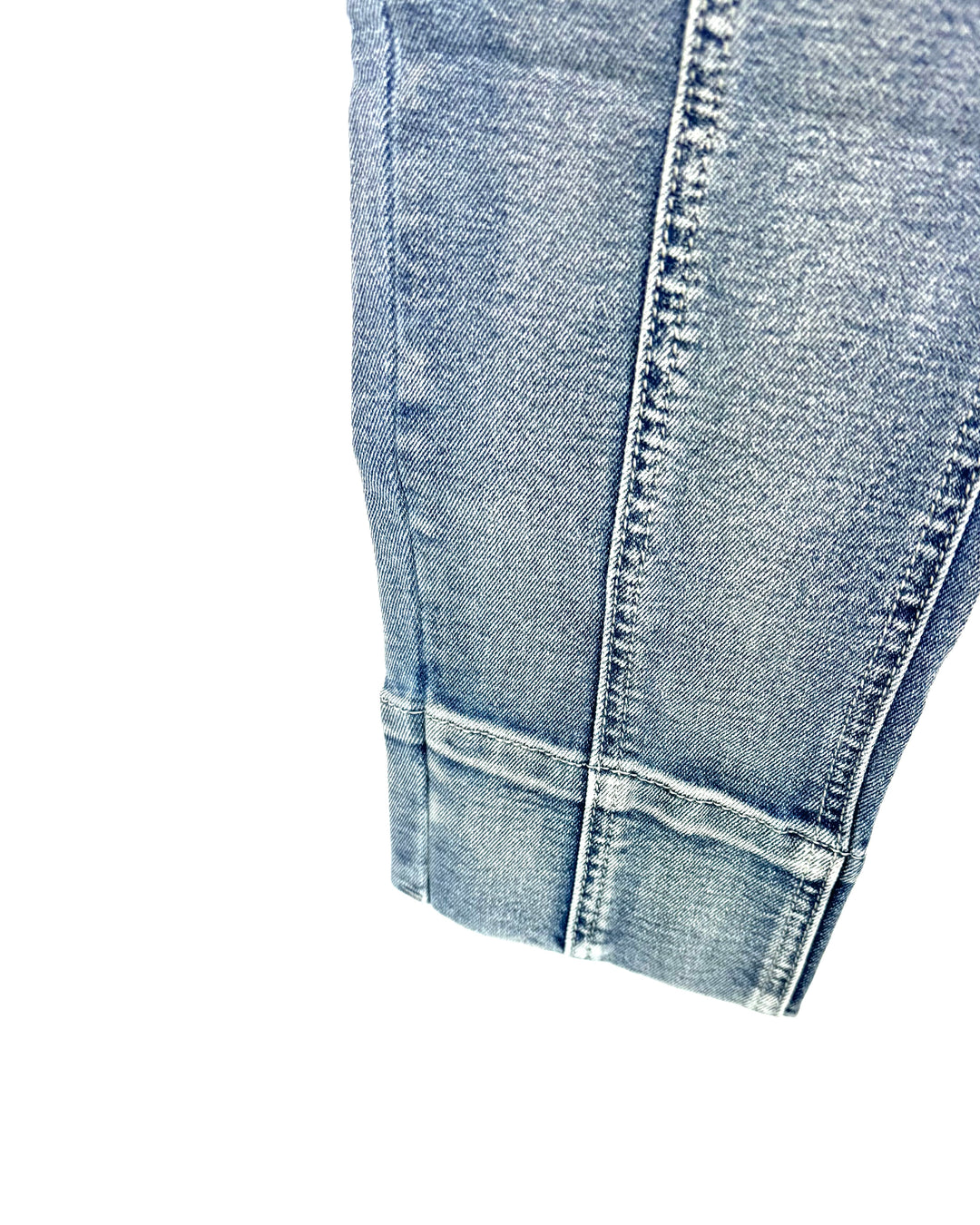 Light Wash Cropped Jeans - Size 0/2