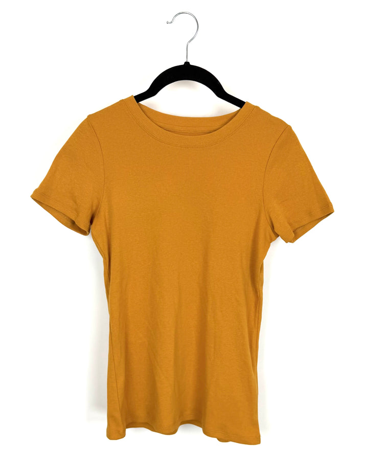 Ribbed Mustard T-Shirt - Size 4/6