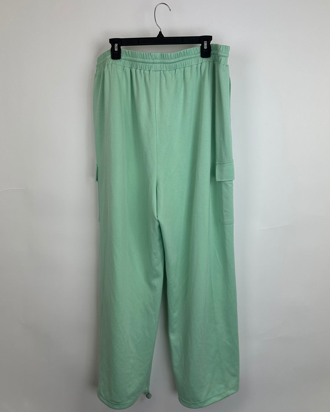 Mint Green Wide Leg Cargo Joggers - Size 2x