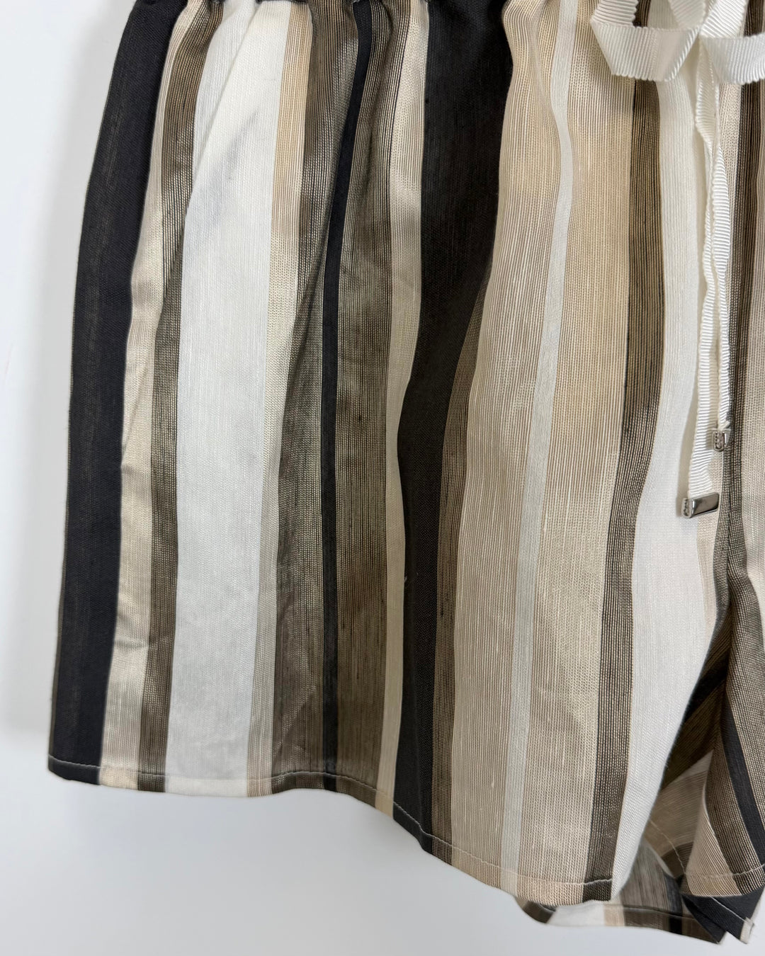 Cream & Taupe Stripe Shorts - Size 2/4