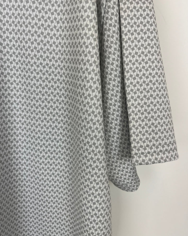 MENS Grey and White Box Pattern Golf Shirt - Slim Fit Large