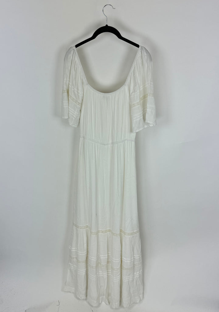 White Flowy Dress - Size 4/6