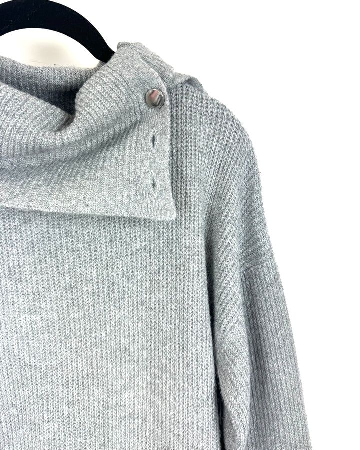 Gray Turtleneck Sweater - Medium