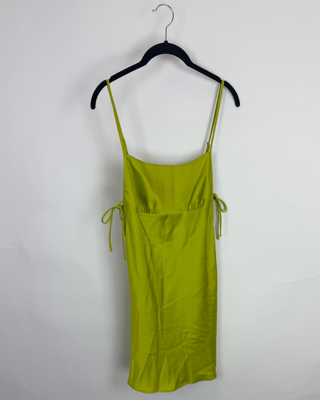 Pear green mini dress - 2/4