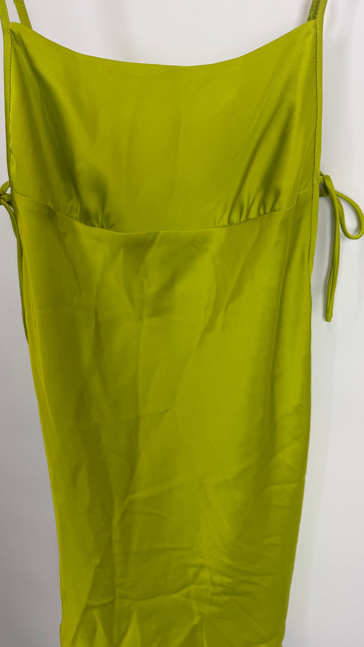Pear green mini dress - 2/4