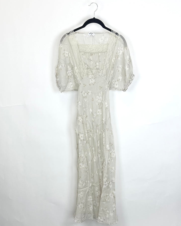 Soft Sage Green Floral Lace Dress - 2/4