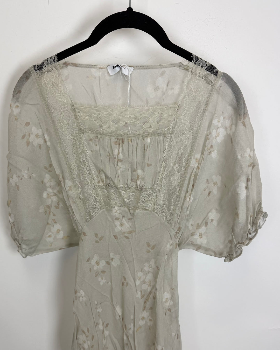 Soft Sage Green Floral Lace Dress - 2/4