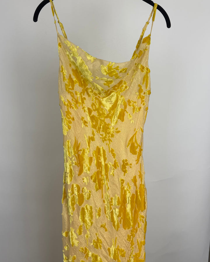 Yellow Velvet Floral Lace Gown - Size 0/2 and 2/4