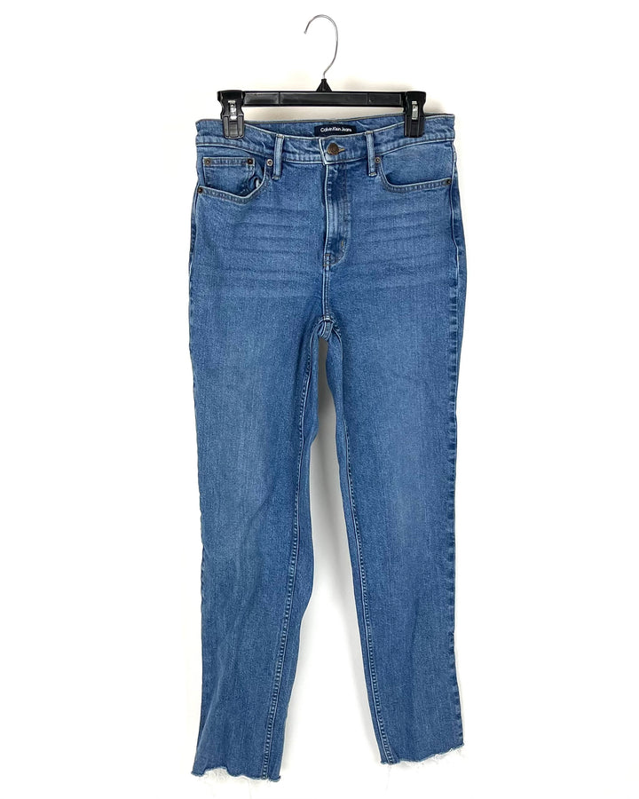 Medium Wash Jeans - Size 28