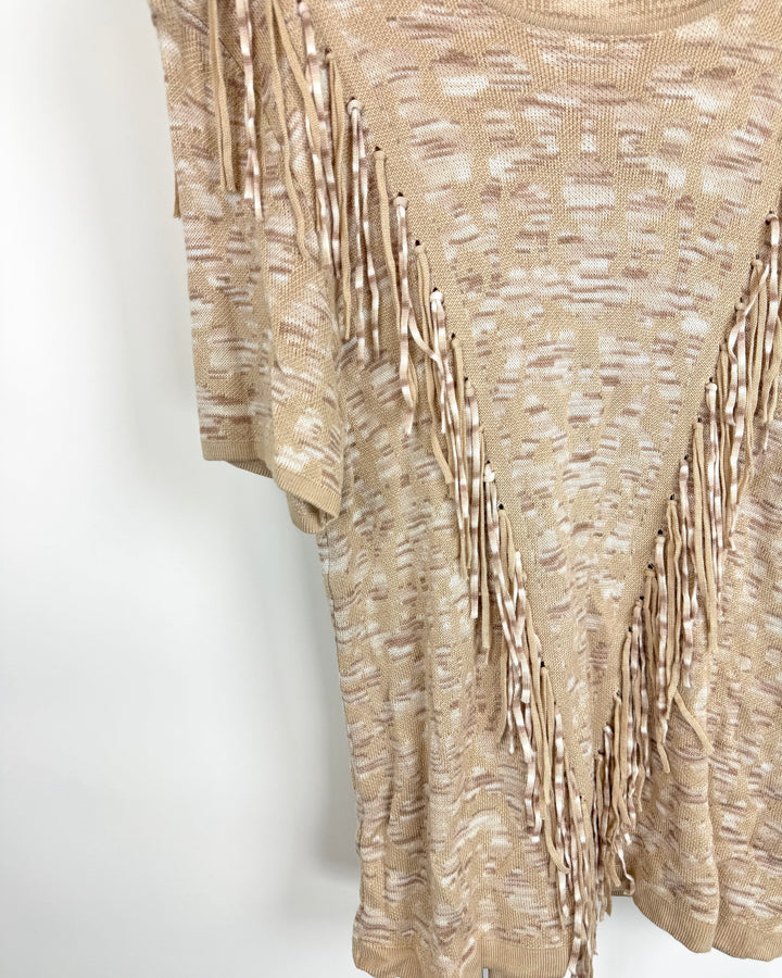 Beige fringe short-sleeve top - Size 2/4