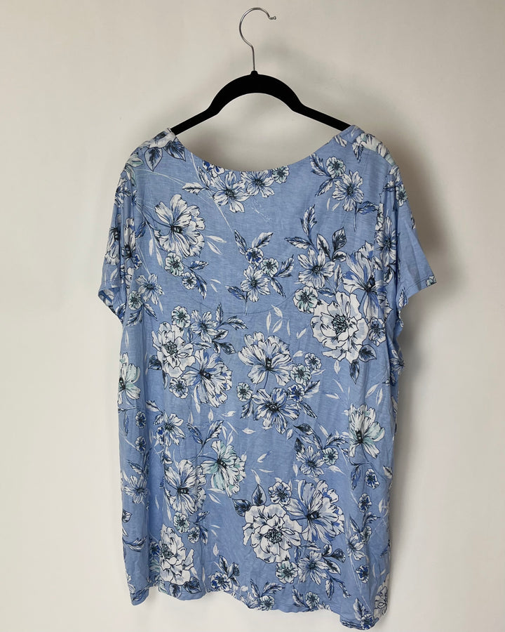 Light Blue Floral Print Lounge Top - 18W