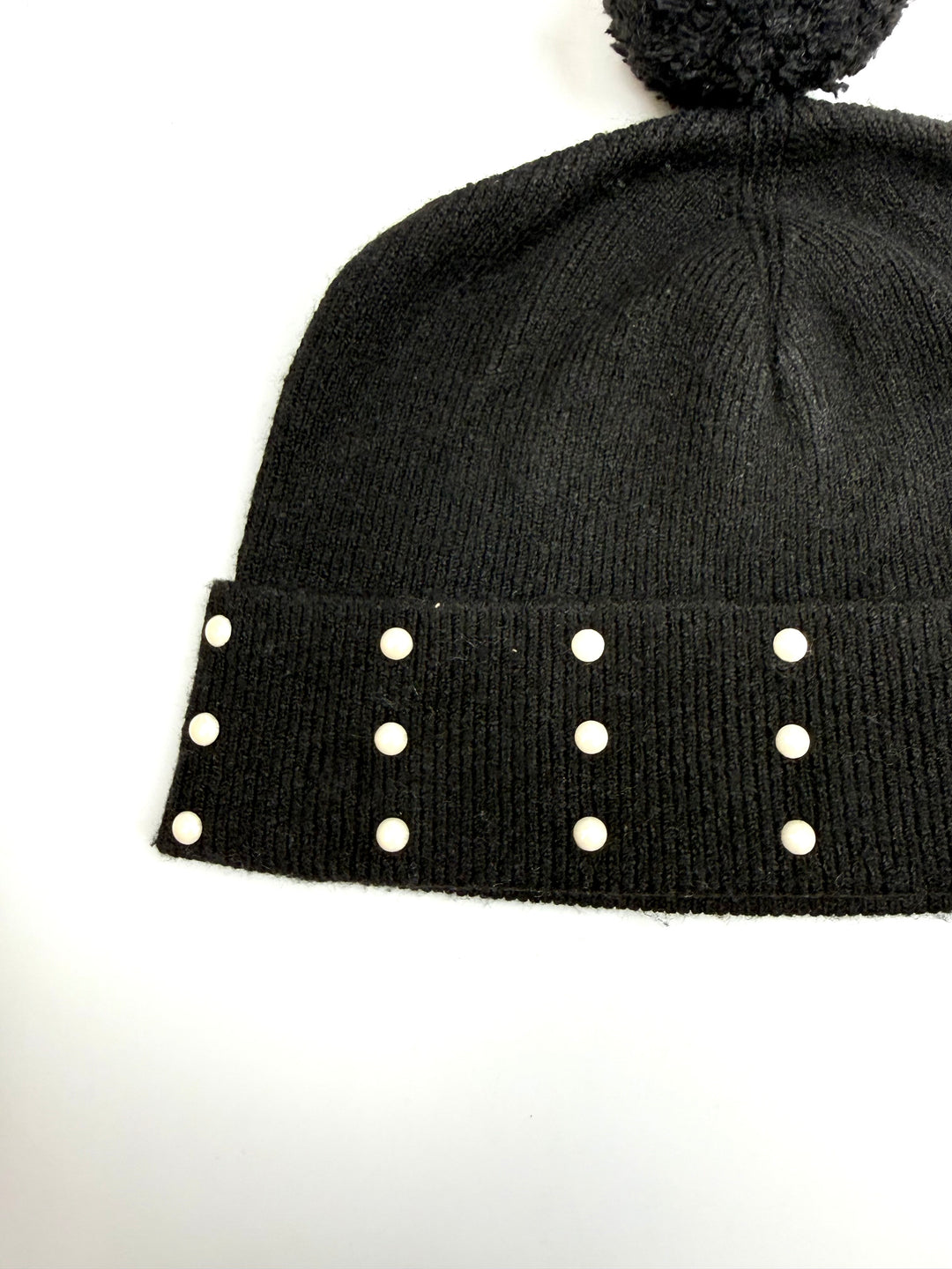 Black Pearl Detail Winter Hat - One Size