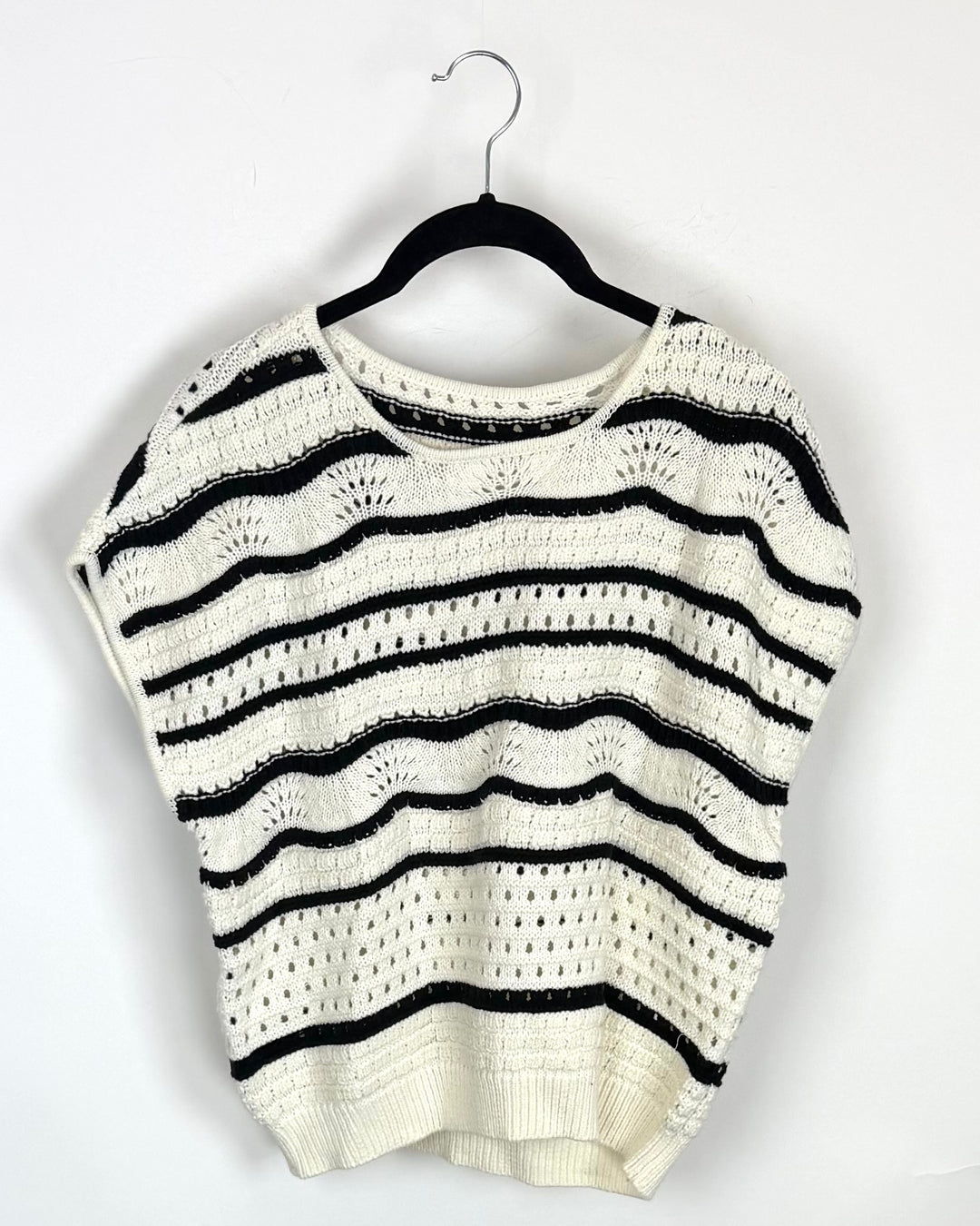 Black and White Open Knit Top - 6/8