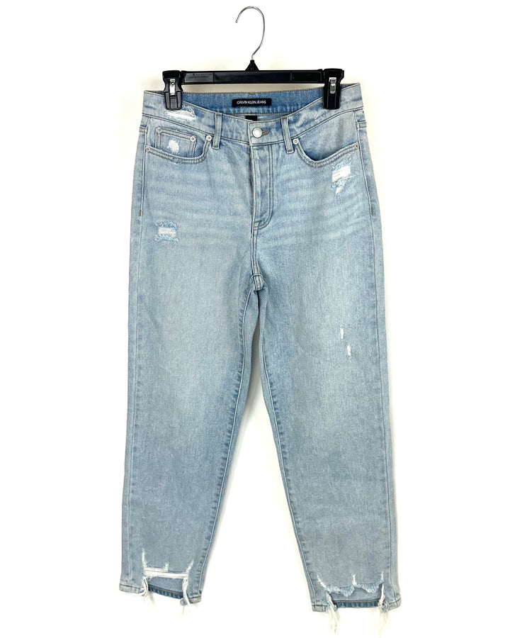 Light Wash Distressed High Rise Mom Jeans - Size 28