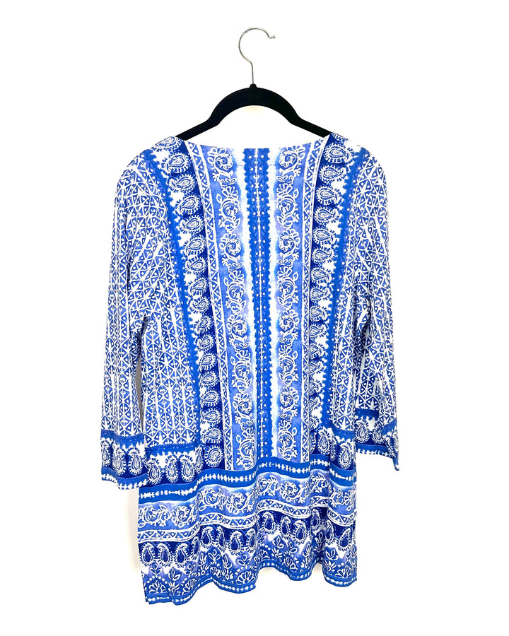 Blue Abstract Quarter Length Sleeve Top - Size 6/8