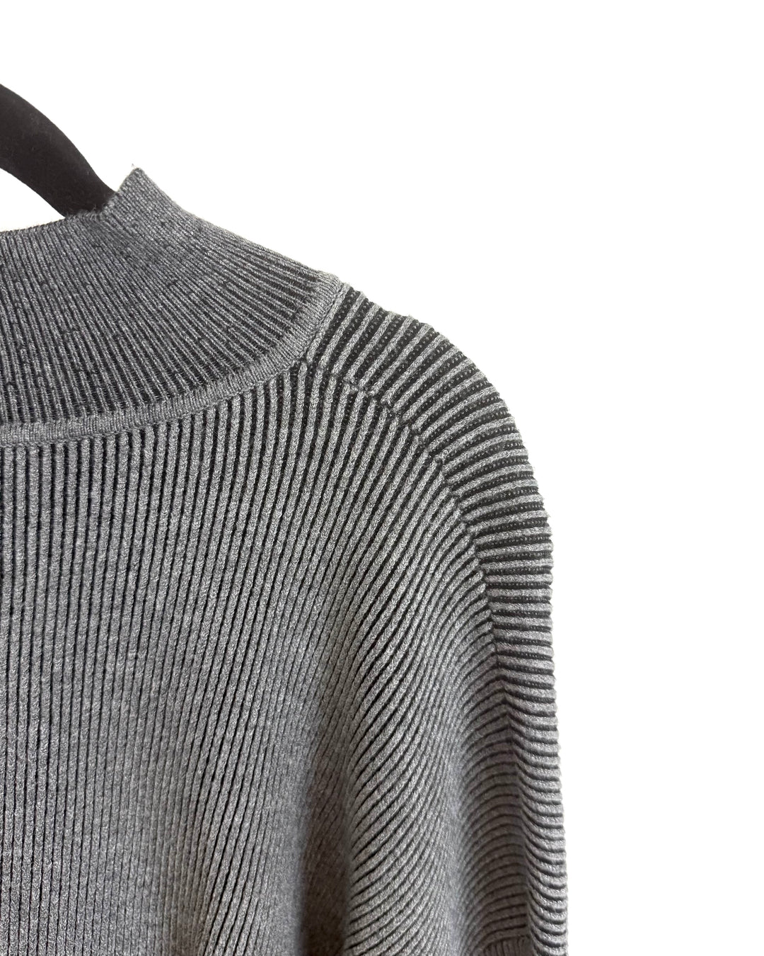 Gray Cropped Sweater - Size 4/6