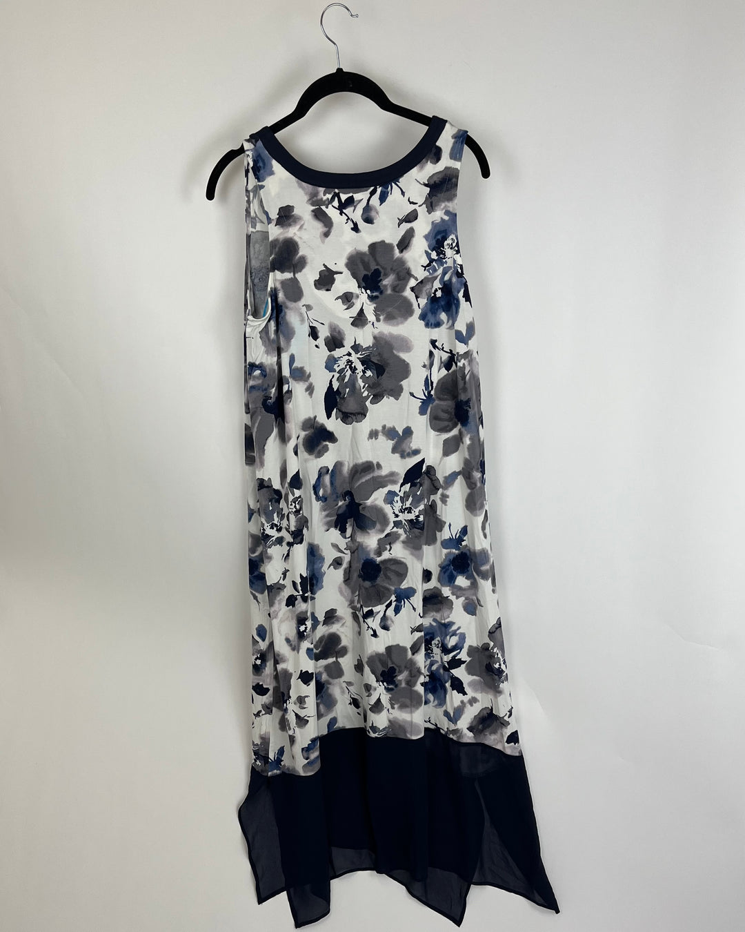 Blue and White Floral Nightgown - Size 6/8