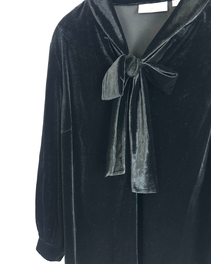 Black Velvet Bow Blouse - Size 6/8