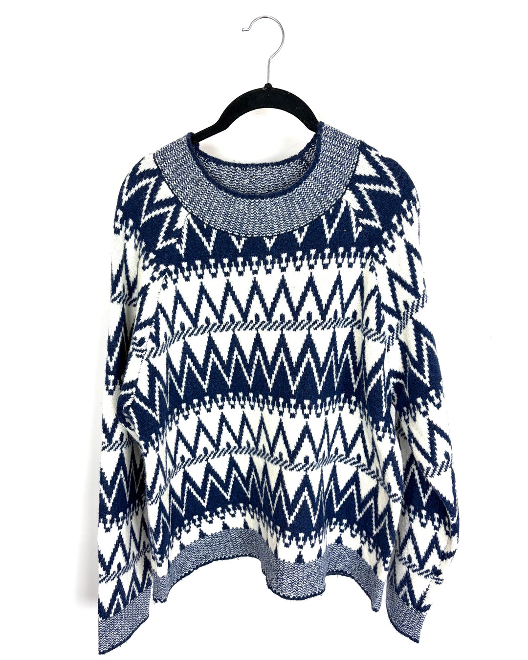 Blue & White Patterned Sweater - Size 6/8