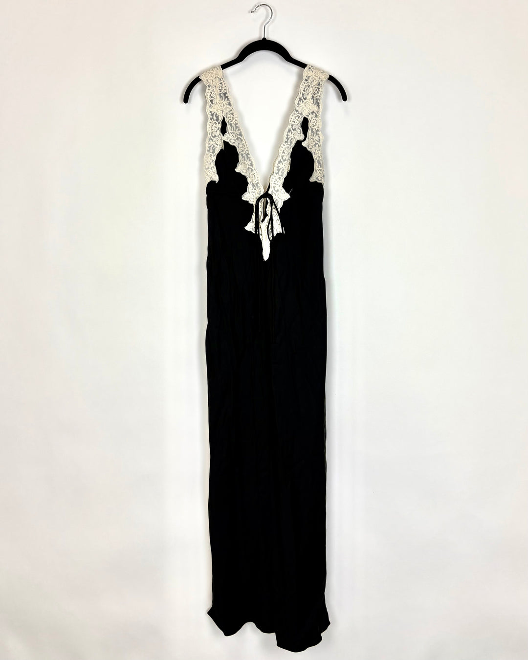 Black Plunge Long Dress - Size 4/6
