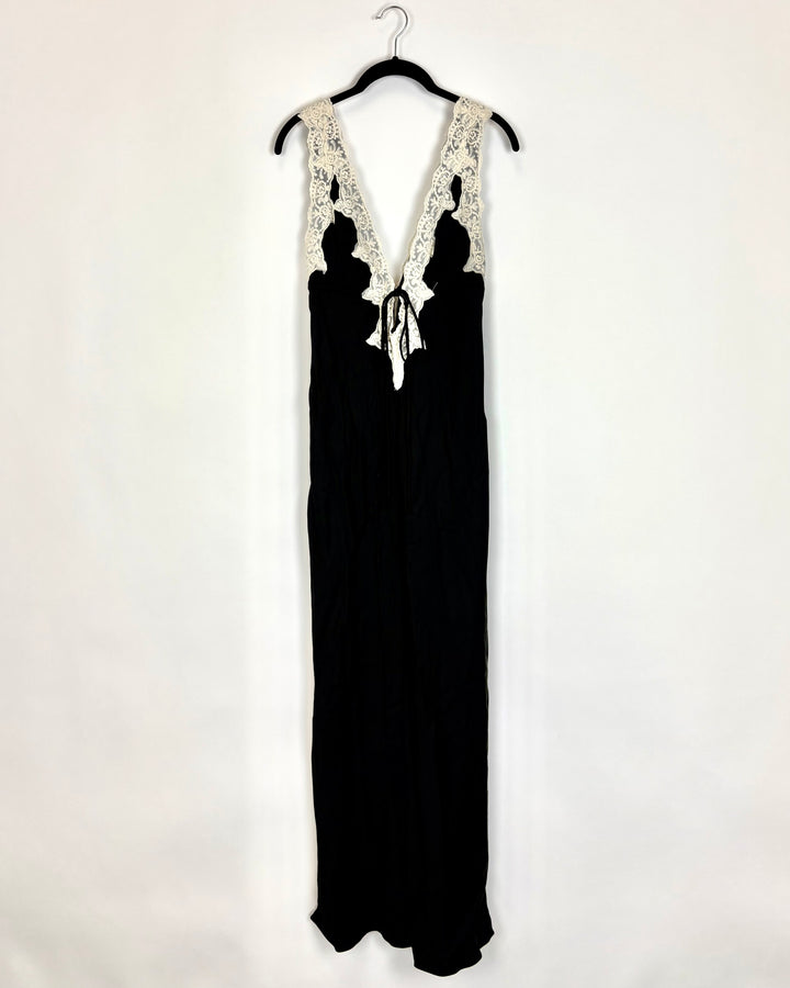 Black Plunge Long Dress - Size 4/6