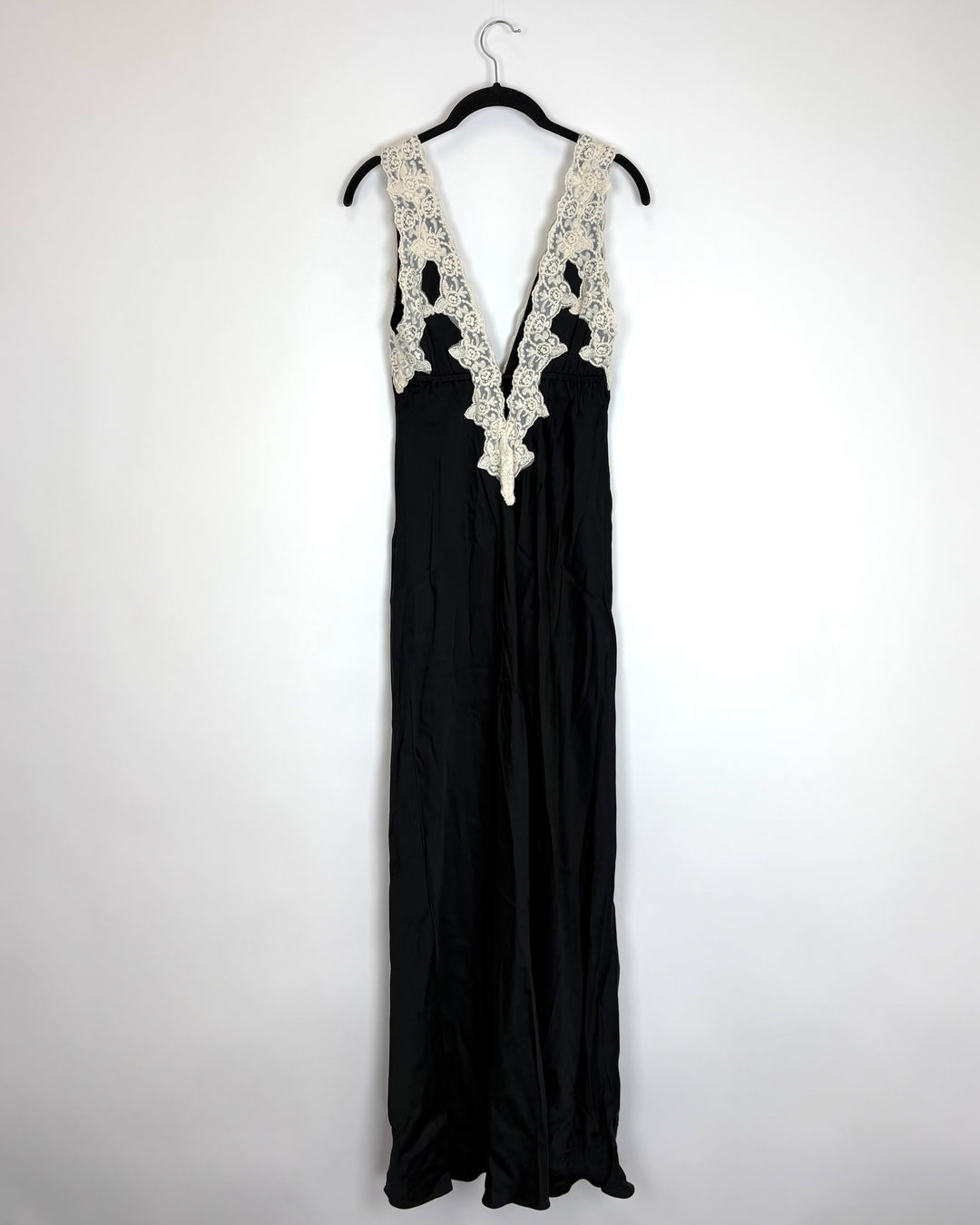 Black Plunge Long Dress - Size 4/6