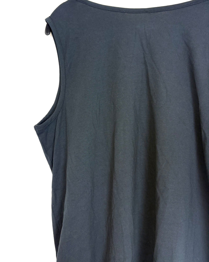 Black Knot Front Top - Size 14/16