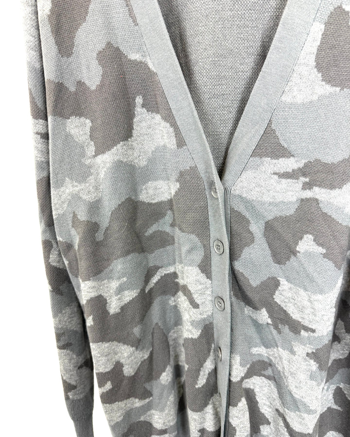 Gray Camouflage Cardigan - Size 18/20