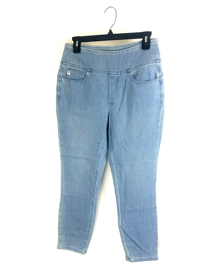 Light Wash Elastic Waistband Jeans - Size 6