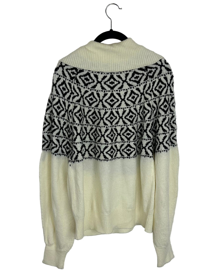 White & Black Pattern Quarter Zip Sweater - Size 4/6