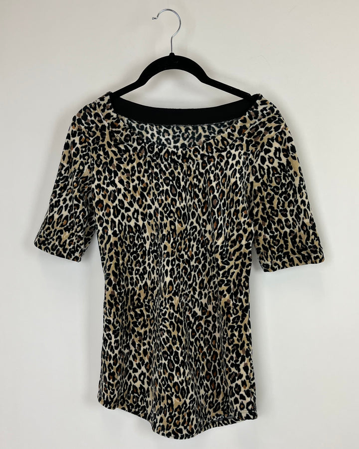 Leopard Print Short Sleeve Top - Size 4/6