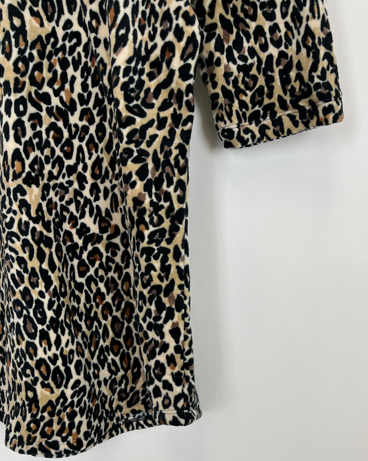 Leopard Print Short Sleeve Top - Size 4/6