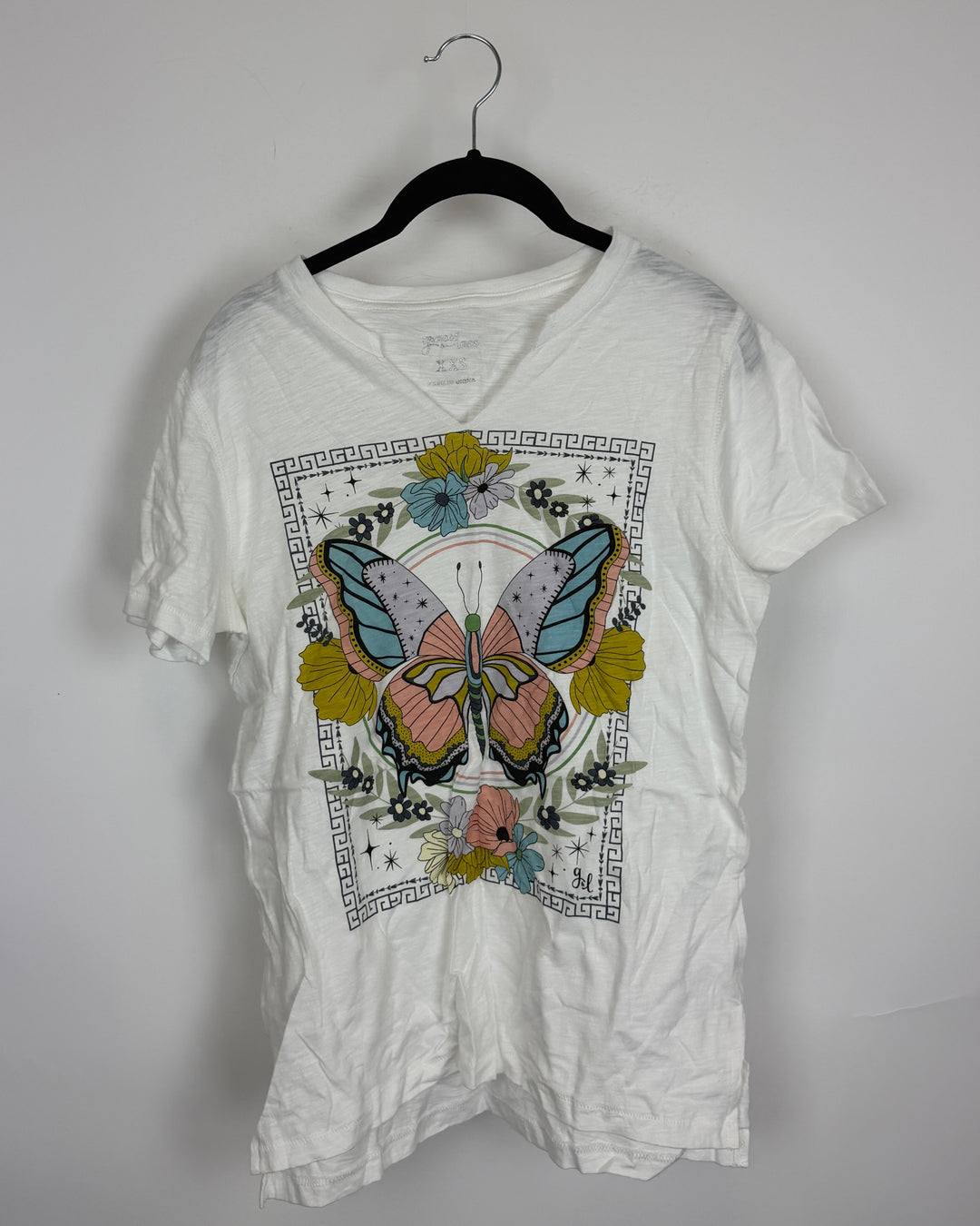 White Butterfly Graphic T Shirt - Size 2/4