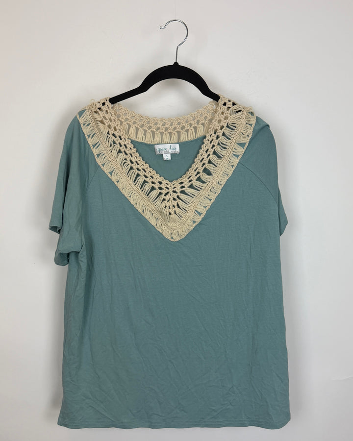 Aqua Blue Crochet Detail T Shirt - Size 4/6