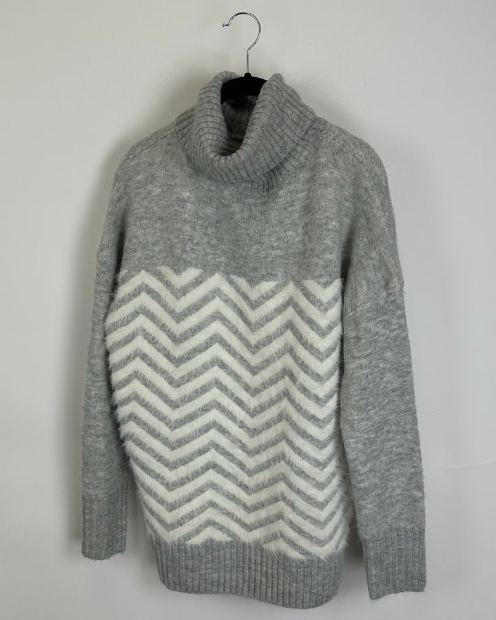 Grey Zig Zag Print Sweater- Size 6