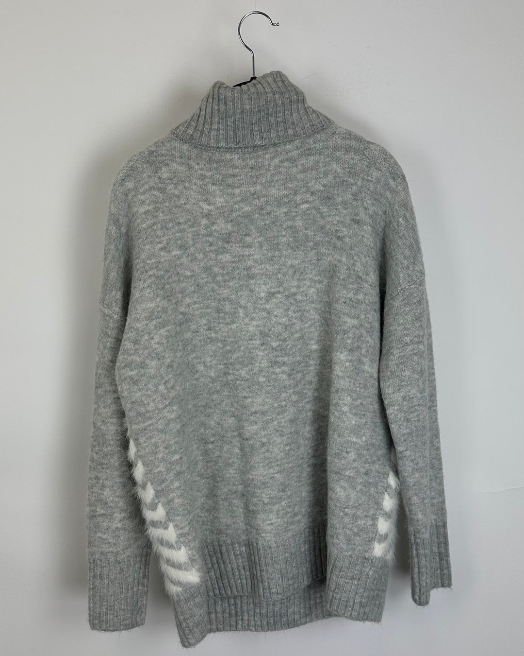 Grey Zig Zag Print Sweater- Size 6