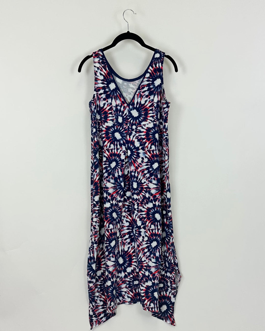 Sleeveless Abstract Print Nightgown - Small