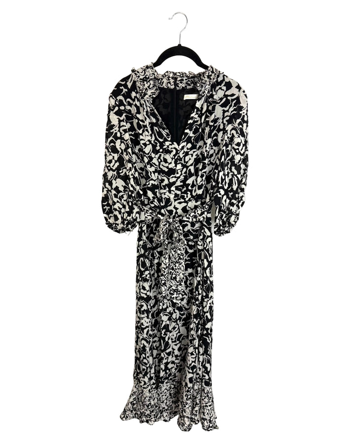 Black and white floral dress  - Size 0/2