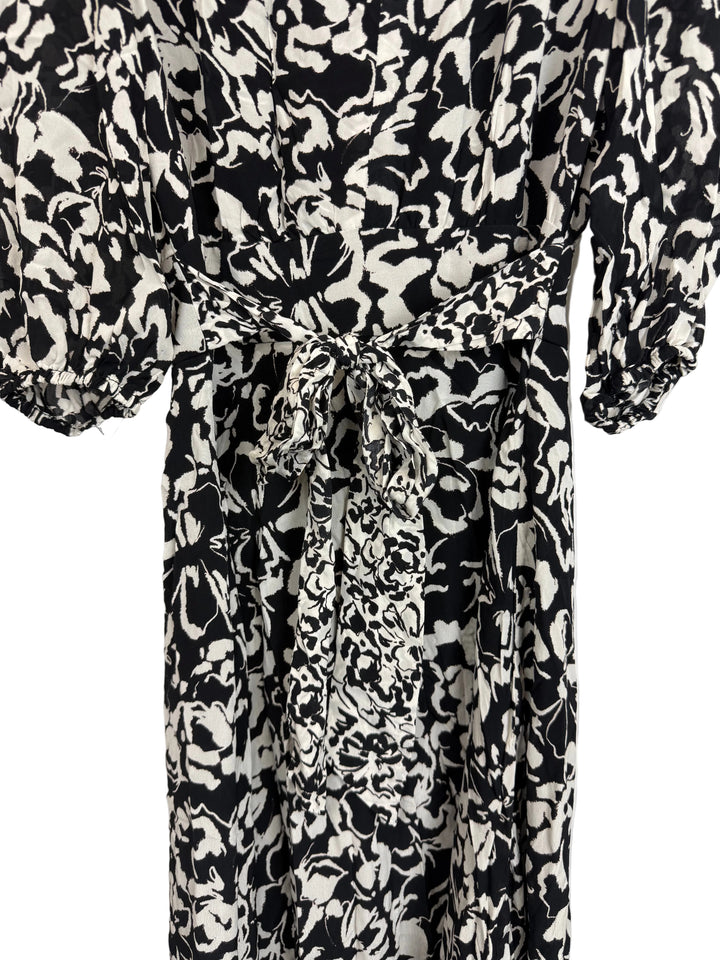 Black and white floral dress  - Size 0/2