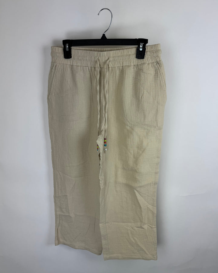 Pine Tan Lightweight Textured Capri Pants - Size 6/8